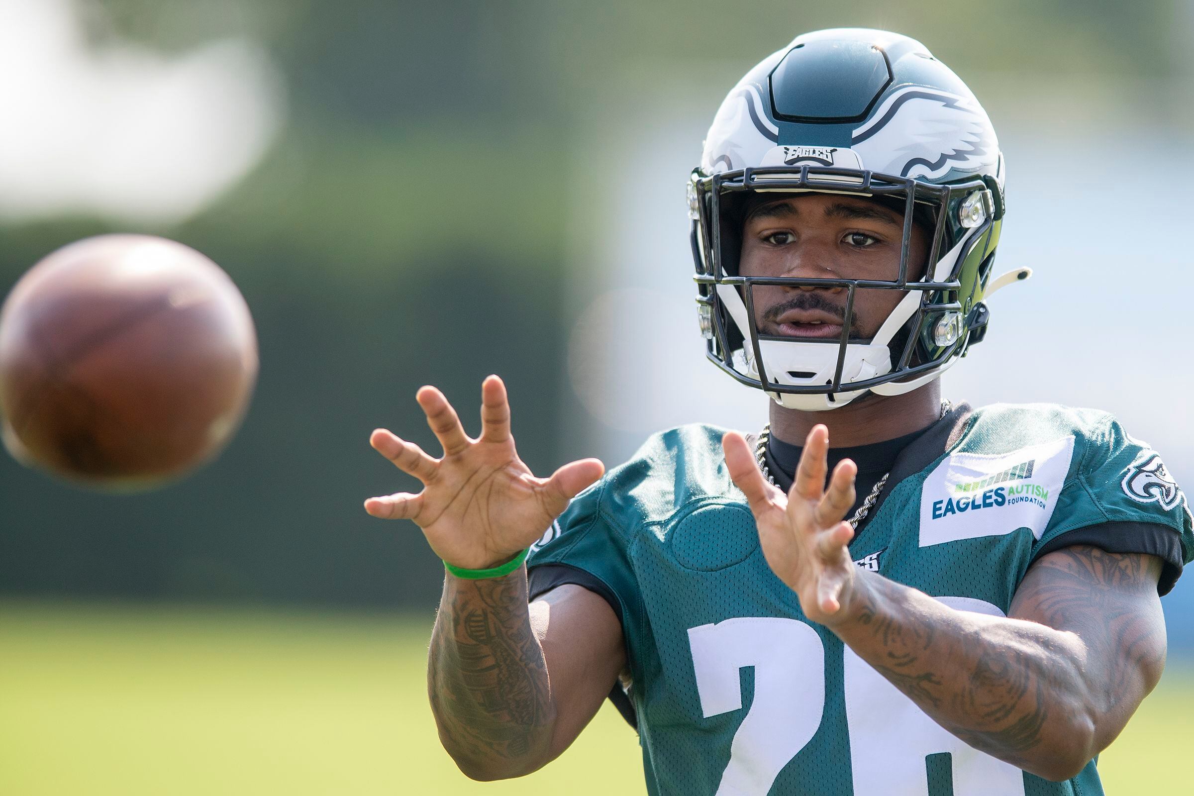 How Eagles RB Miles Sanders made his breakout season a reality -- just in  time for a payday - 6abc Philadelphia