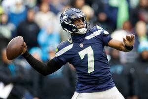 49ers vs. Seahawks Player Props for Wild Card Round: Targets Include Geno  Smith, Deebo Samuel, Christian McCaffrey, and Brock Purdy