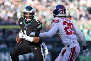 Eagles QB Jalen Hurts Praises Philly Randall Cunningham, Michael