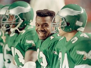 Lurie announces Eagles are bringing back Kelly green jerseys this season –  NBC Sports Philadelphia