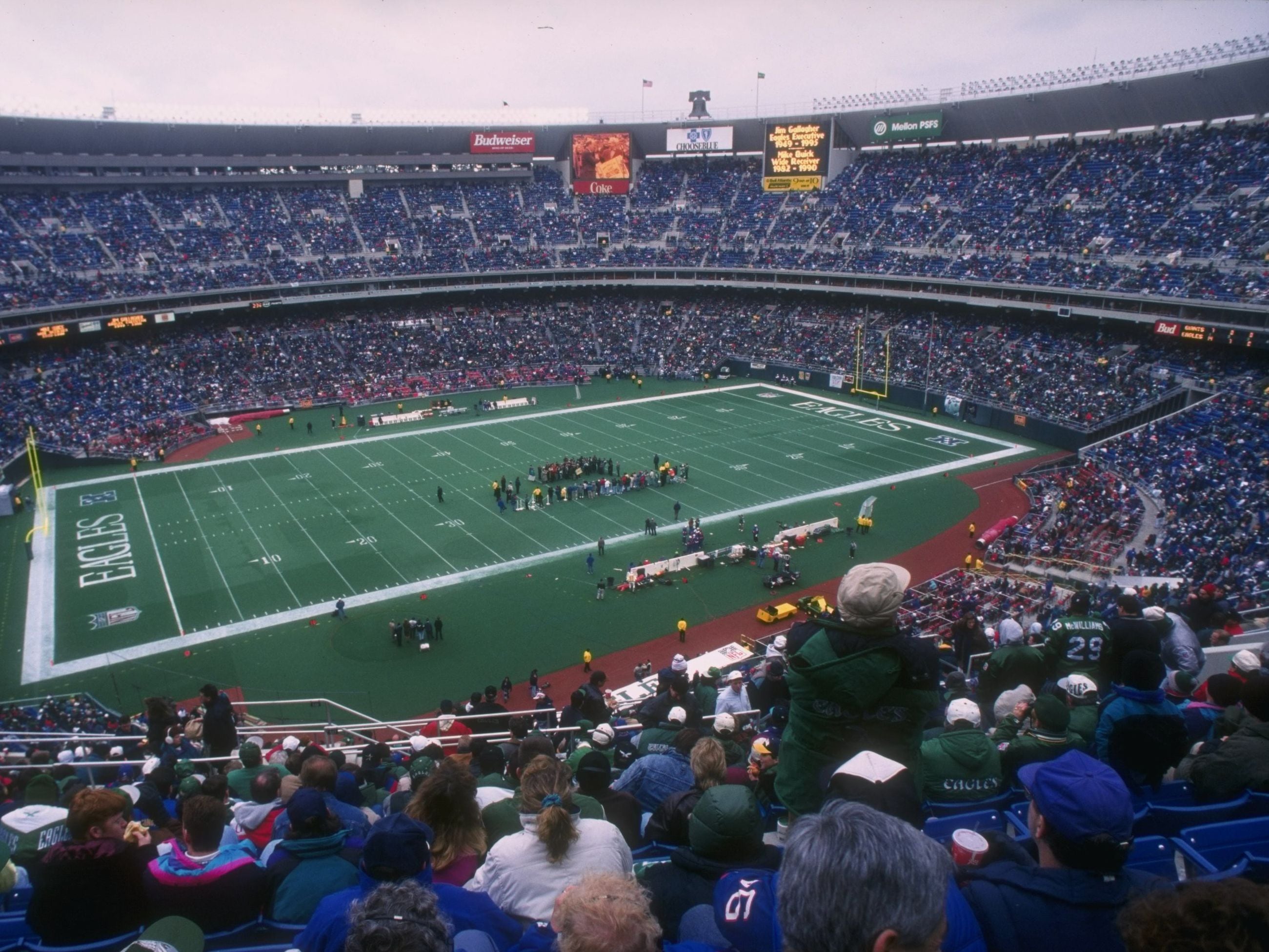 Veterans Stadium's turf: Eagles, Phillies explain why it was dangerous  before it was thought to be cancerous
