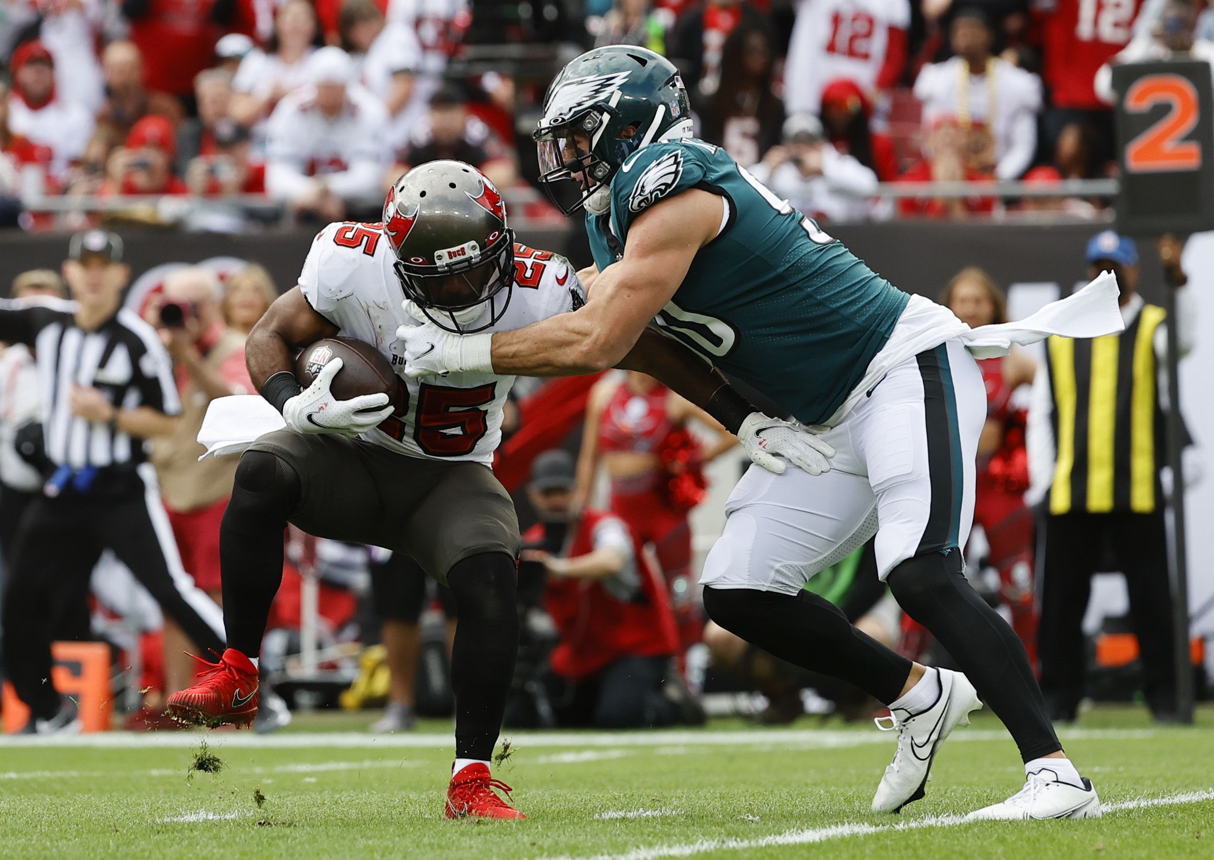 Surprising Buccaneers face defending NFC champion Eagles in prime-time  matchup of unbeaten teams - The San Diego Union-Tribune