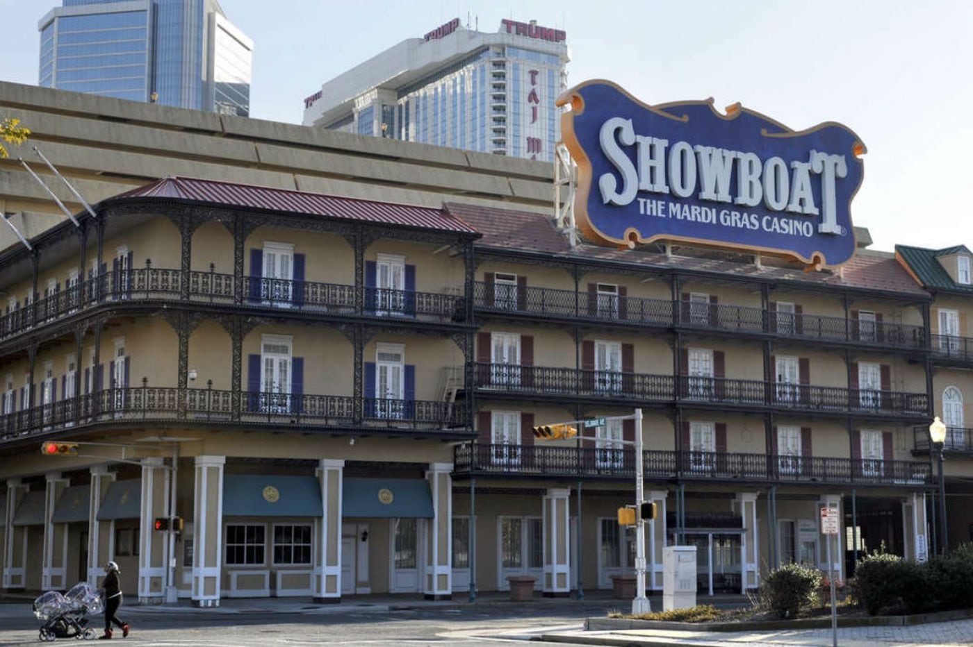 Blatstein To Reopen Showboat In Atlantic City With No Casino