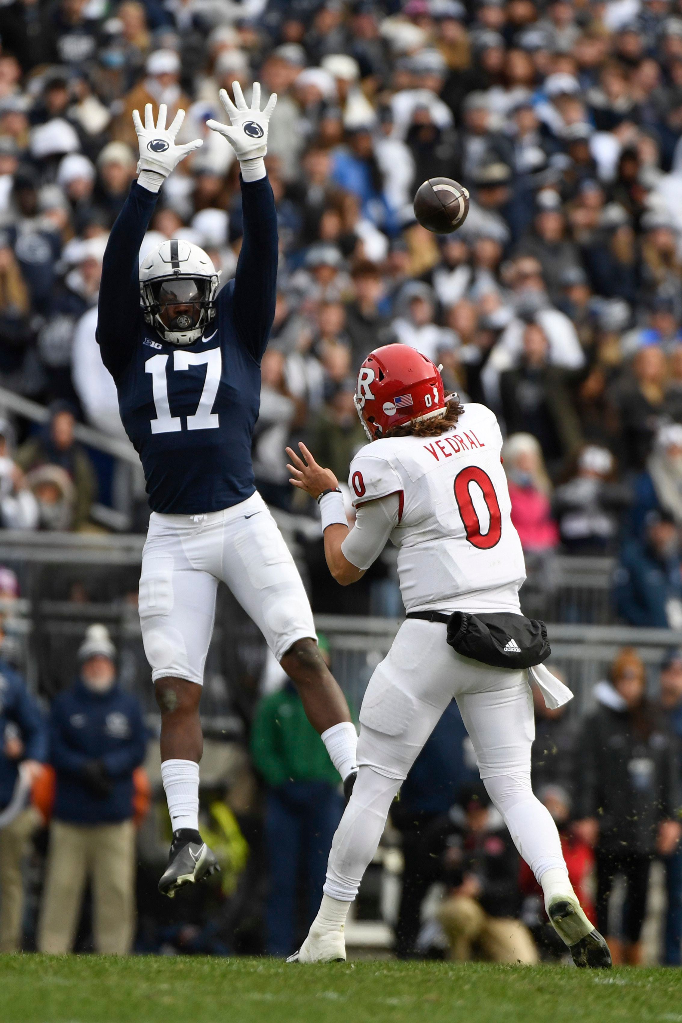 Temple DE Arnold Ebiketie named AAC Defensive Player of the Week