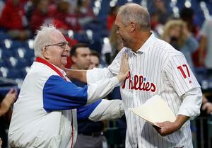 Lieberthal thanks many in Phillies Wall of Fame induction