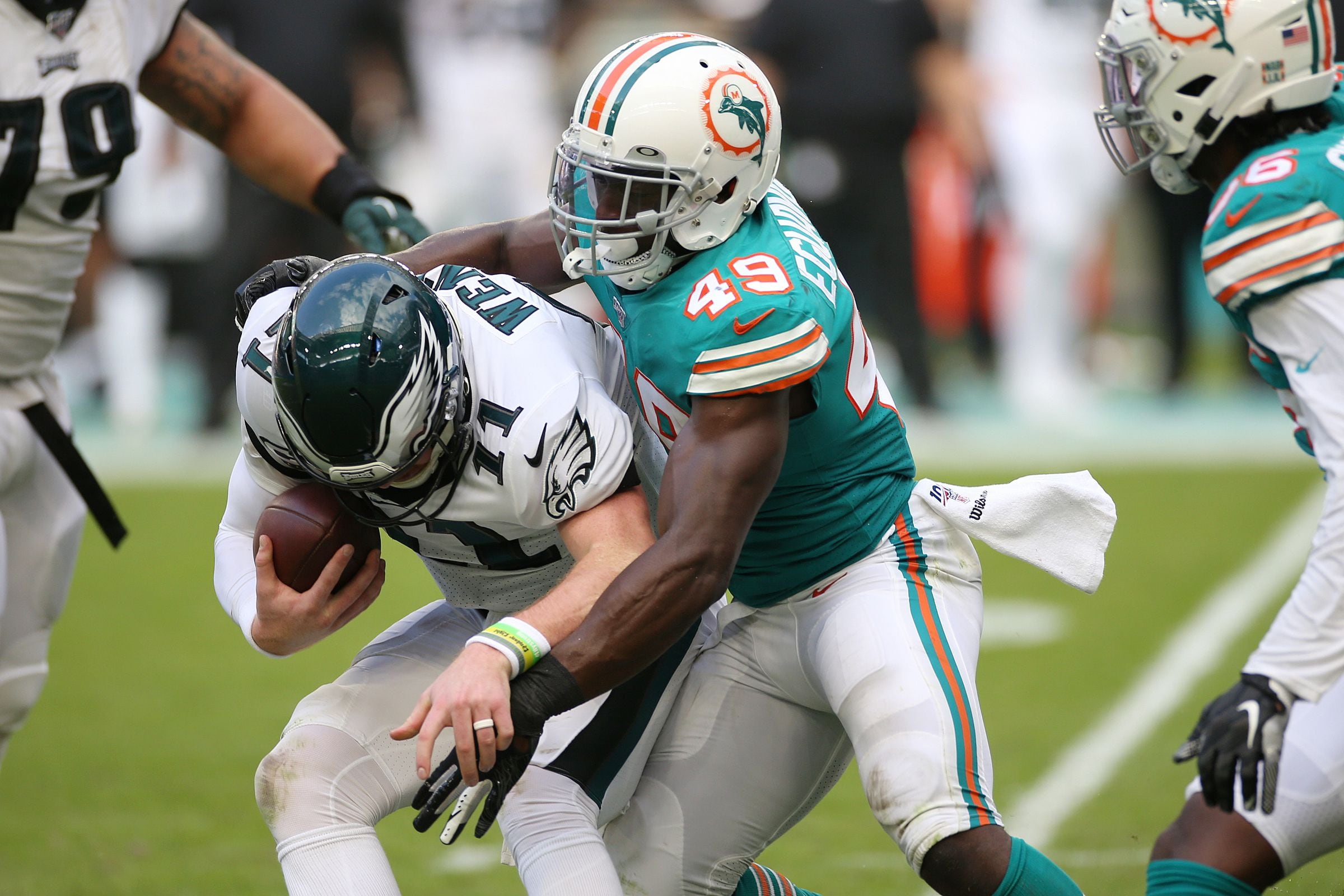 VIDEO: Dolphins Bamboozle Eagles With Punter-to-Kicker Trick Play TD