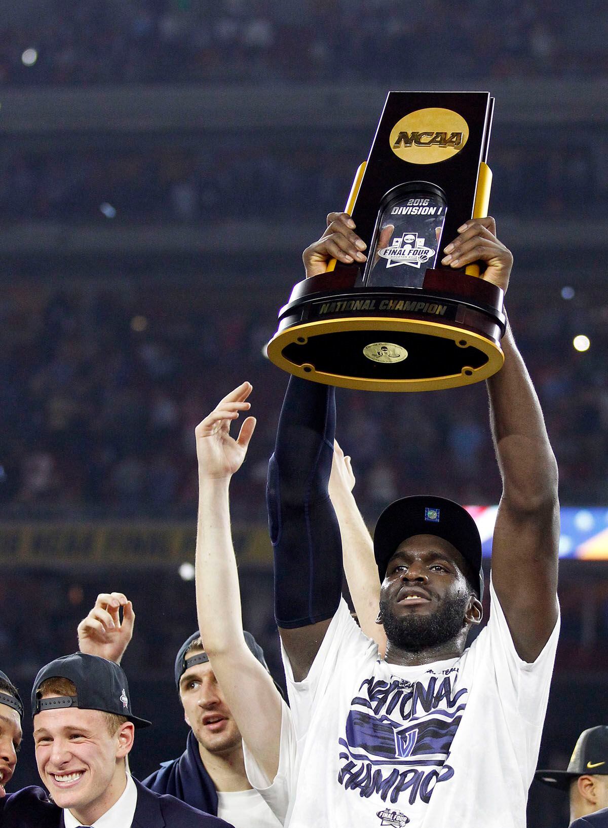 Three Perfect Reactions to Villanova's Insane Championship Buzzer