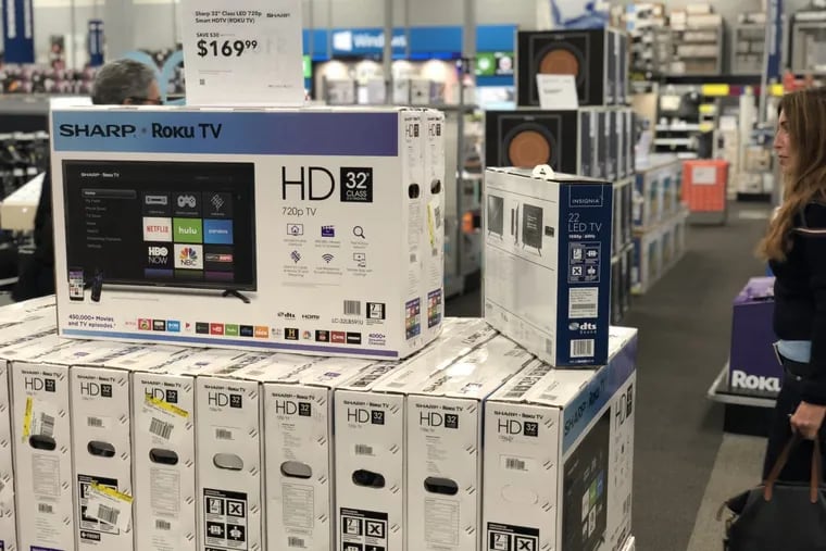 Move ’em out: Best Buy herds bargain Black Friday TV specials for “grab and go” shopper ease.