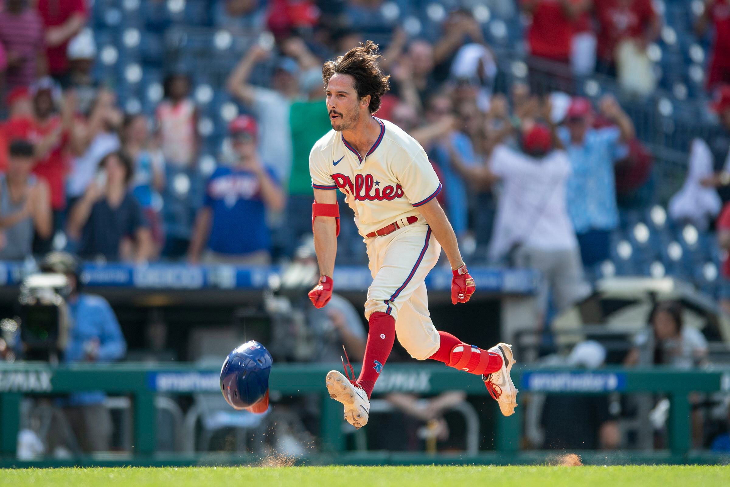 Fraley homers twice, hits tiebreaking shot in 9th as Reds beat Marlins 7-4  to spoil Pérez's debut