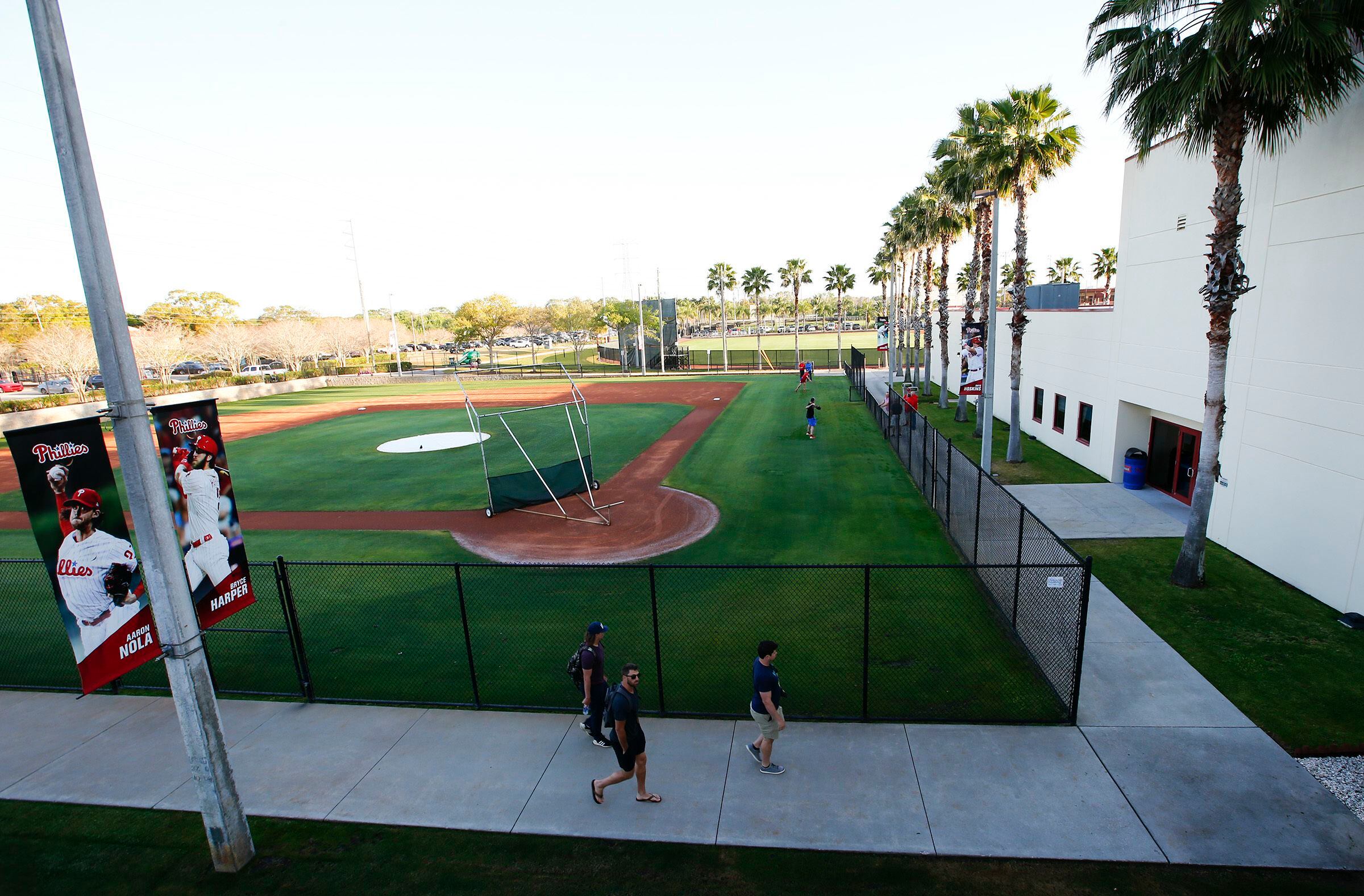 Employee at Reds spring training complex tests positive for coronavirus