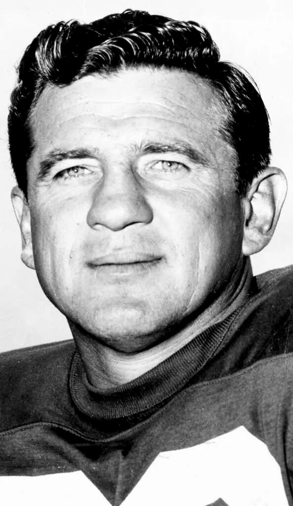 Hall of Famer Chuck Bednarik dead at 89