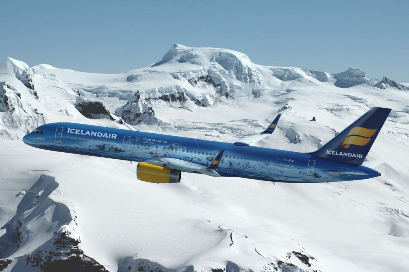 First Icelandair flight arrives at PHL