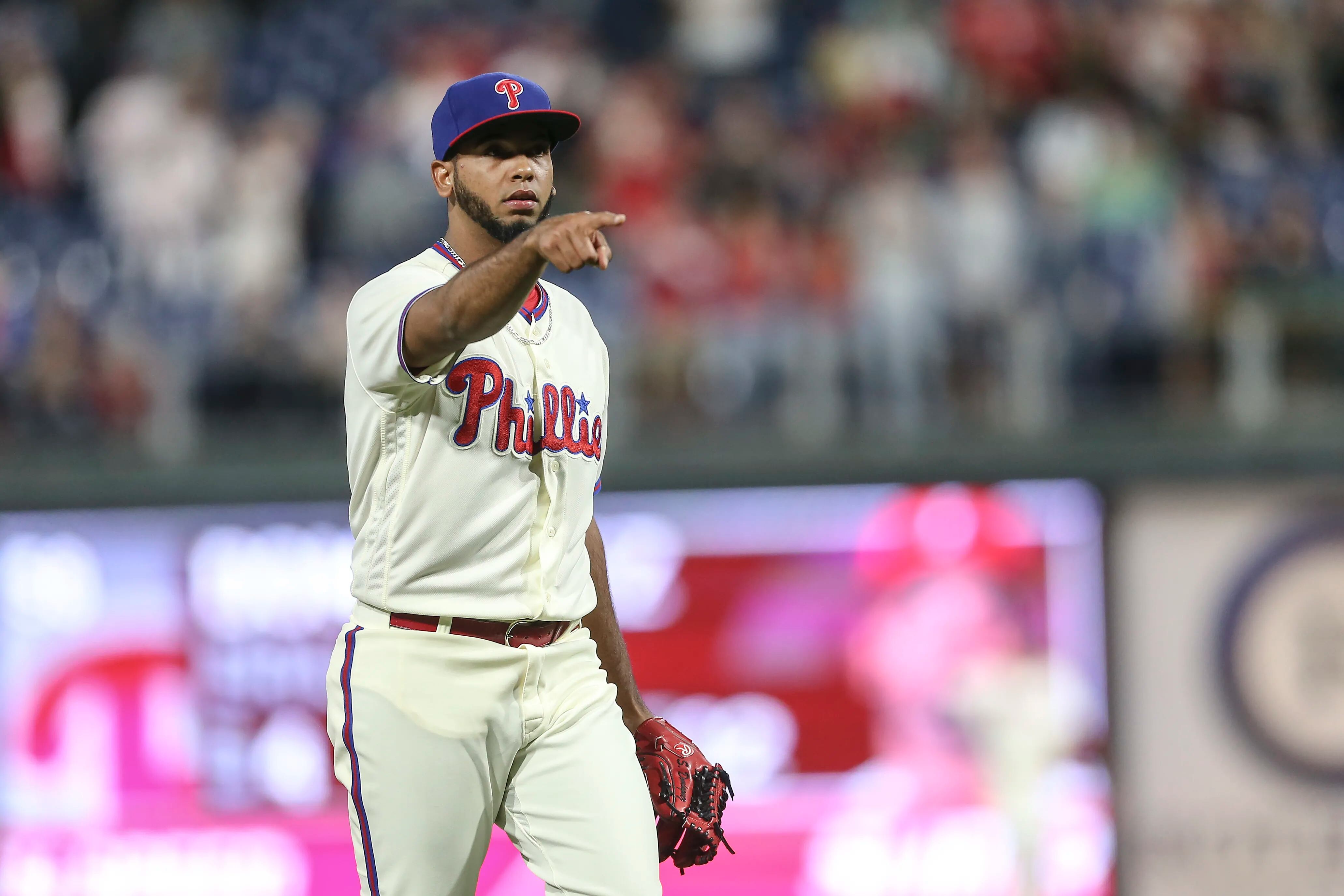 Why the Phillies' Carlos Santana uses so much pine tar