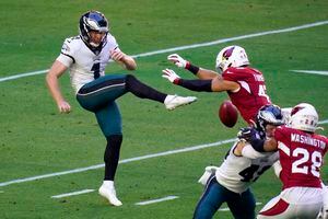 Eagles' Dave Fipp says poor field position results from