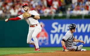 Offense clicks as Phillies pummel Dallas Keuchel and the Minnesota Twins,  13-2