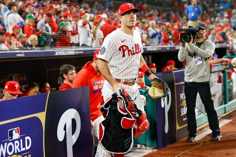 Phillies catcher J.T. Realmuto wins Gold Glove Award