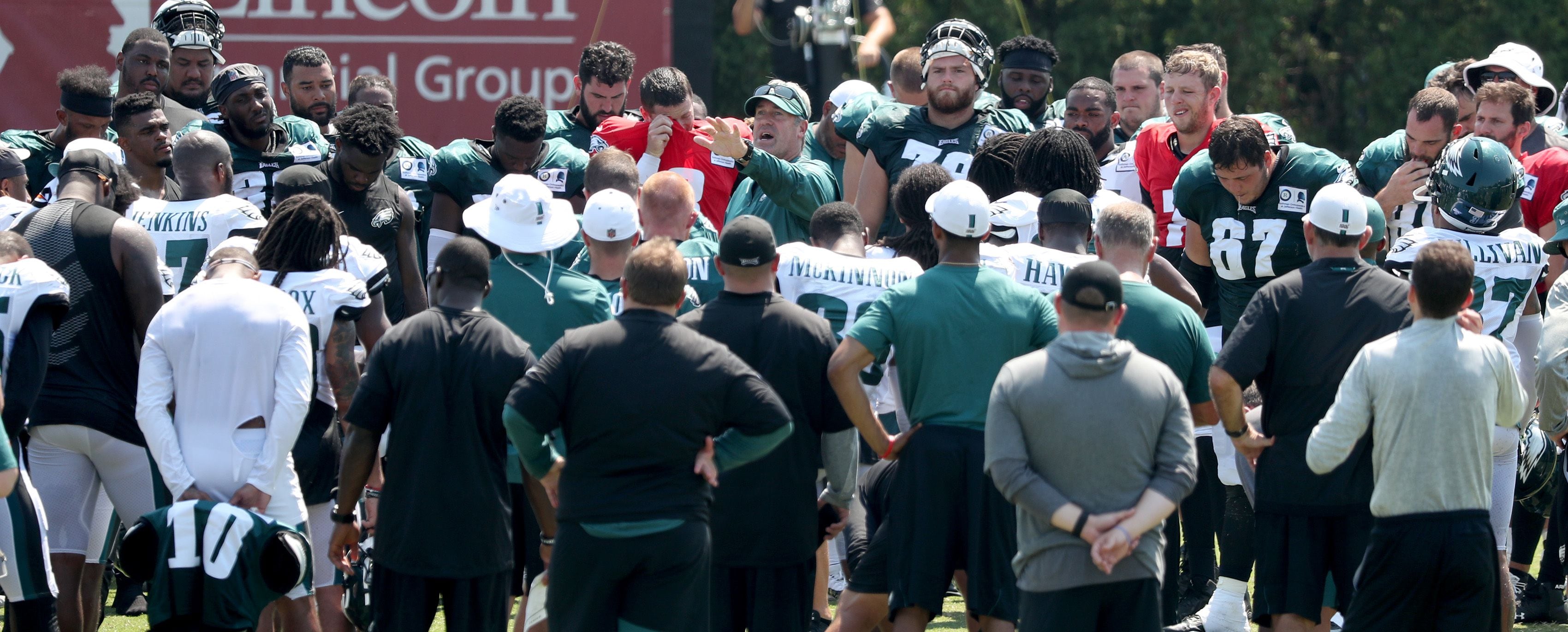 Eagles host military members during Sunday's training camp session.