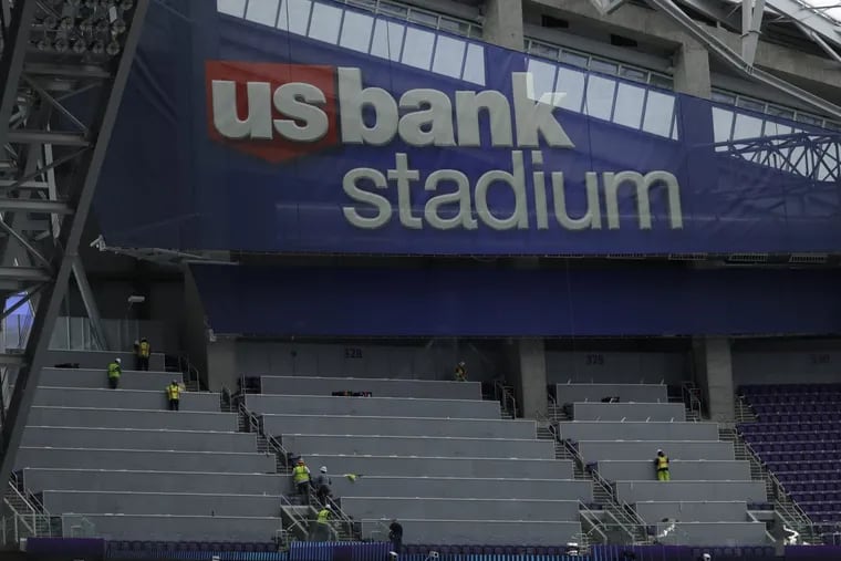 Still thinking of going to the Super Bowl? 'It's doable, but it's  expensive.'