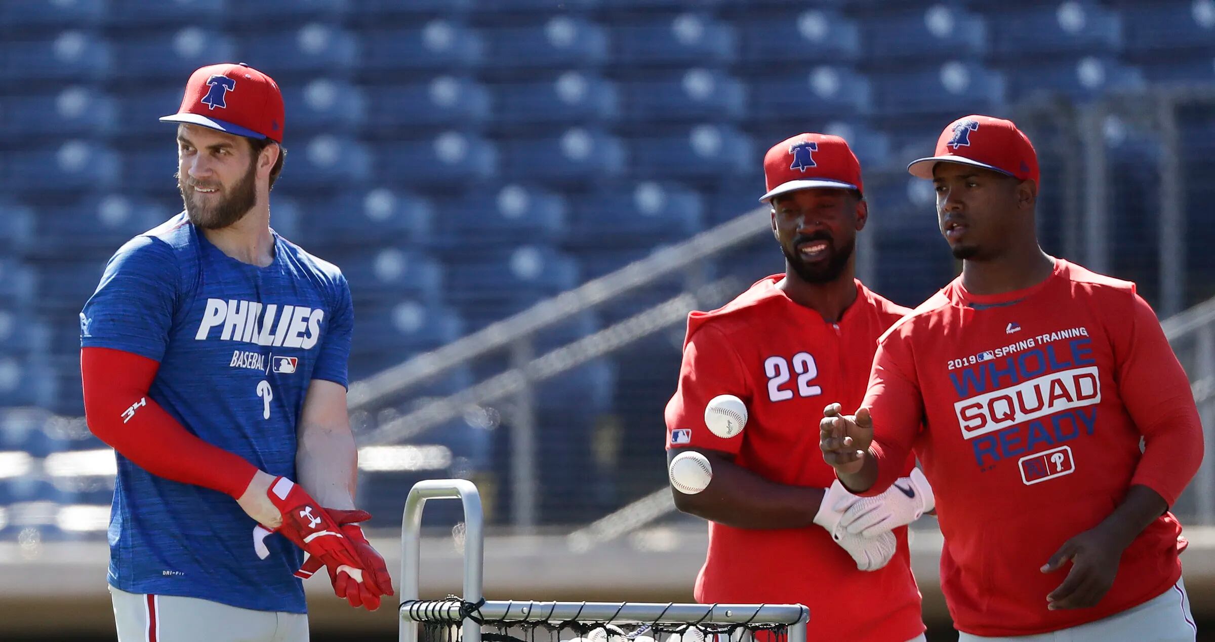 Phillies' Bryce Harper changing from No. 34 to No. 3 to honor late Roy  Halladay