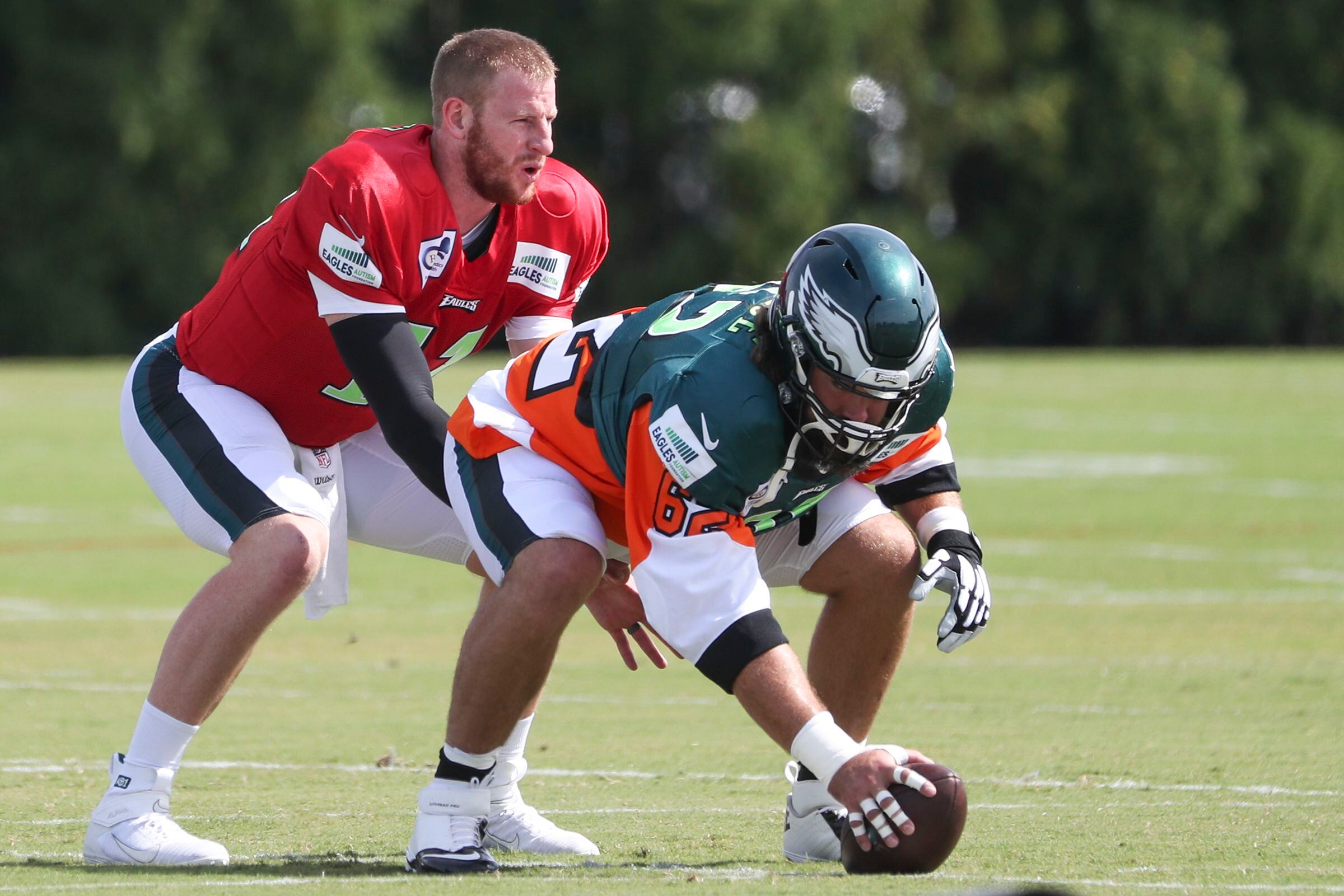 Eagles' Jason Kelce honors Kobe Bryant on his birthday by wearing replica  Bryant high school jersey during practice. 