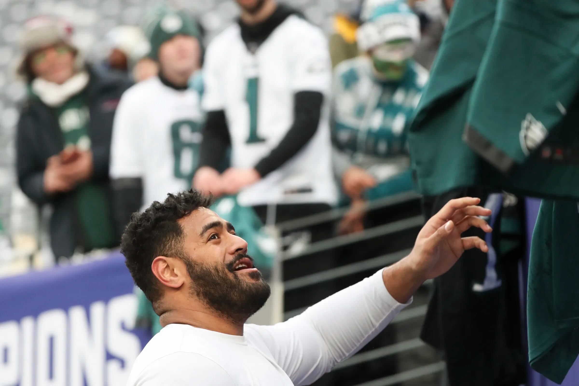Photos from the Eagles' NFL Week 14 game against the Giants