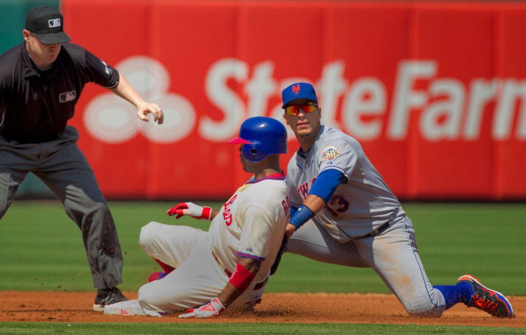 Manuel sends Rollins to bench for lack of hustle