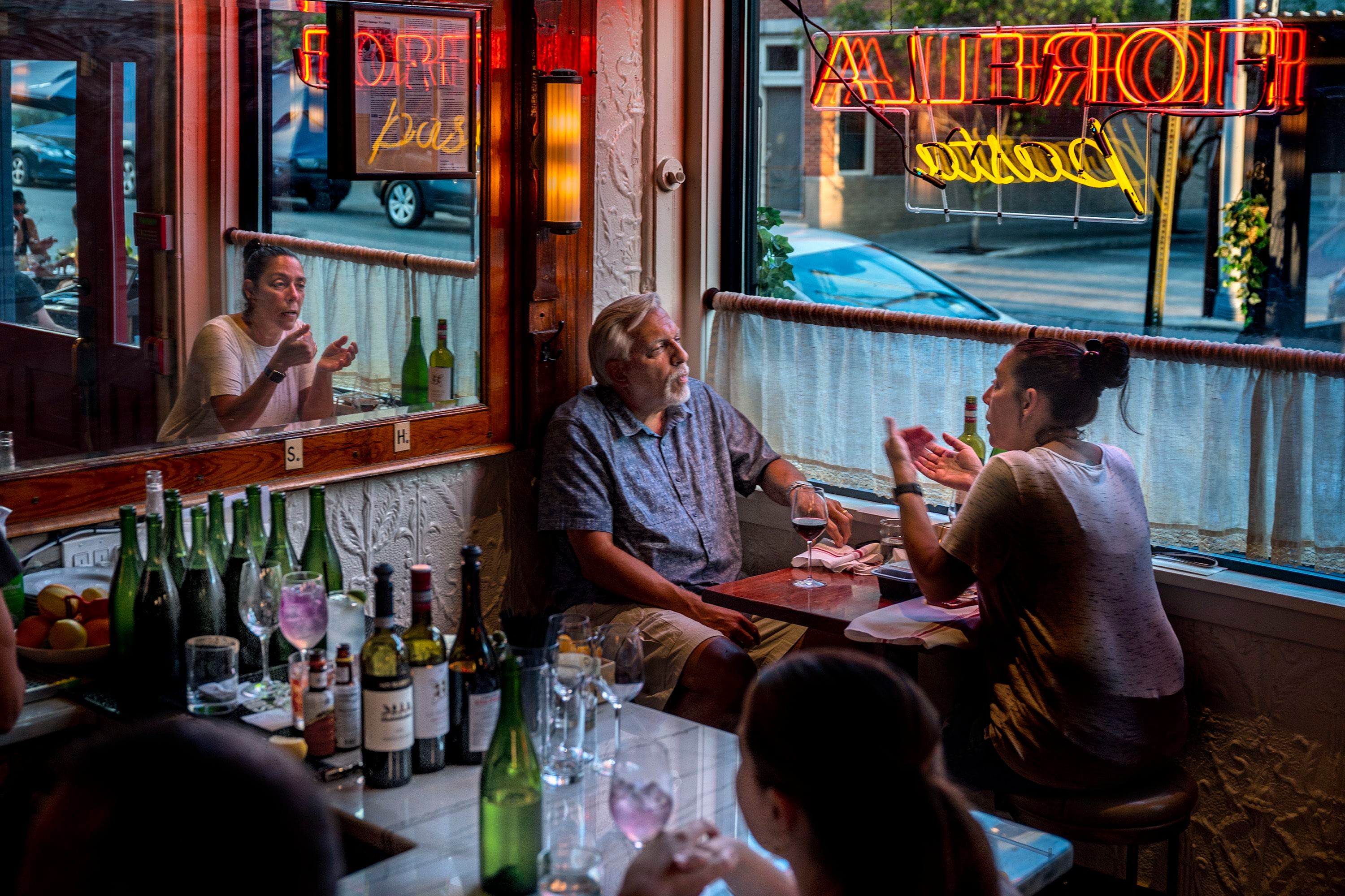 Eat Like a Celebrity – New York Restaurants Where A-Listers Dine
