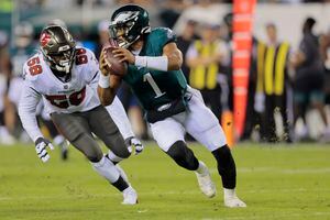 How Eagles' Jalen Hurts, Jordan Mailata kept each other focused after major  mistakes in win over Panthers 