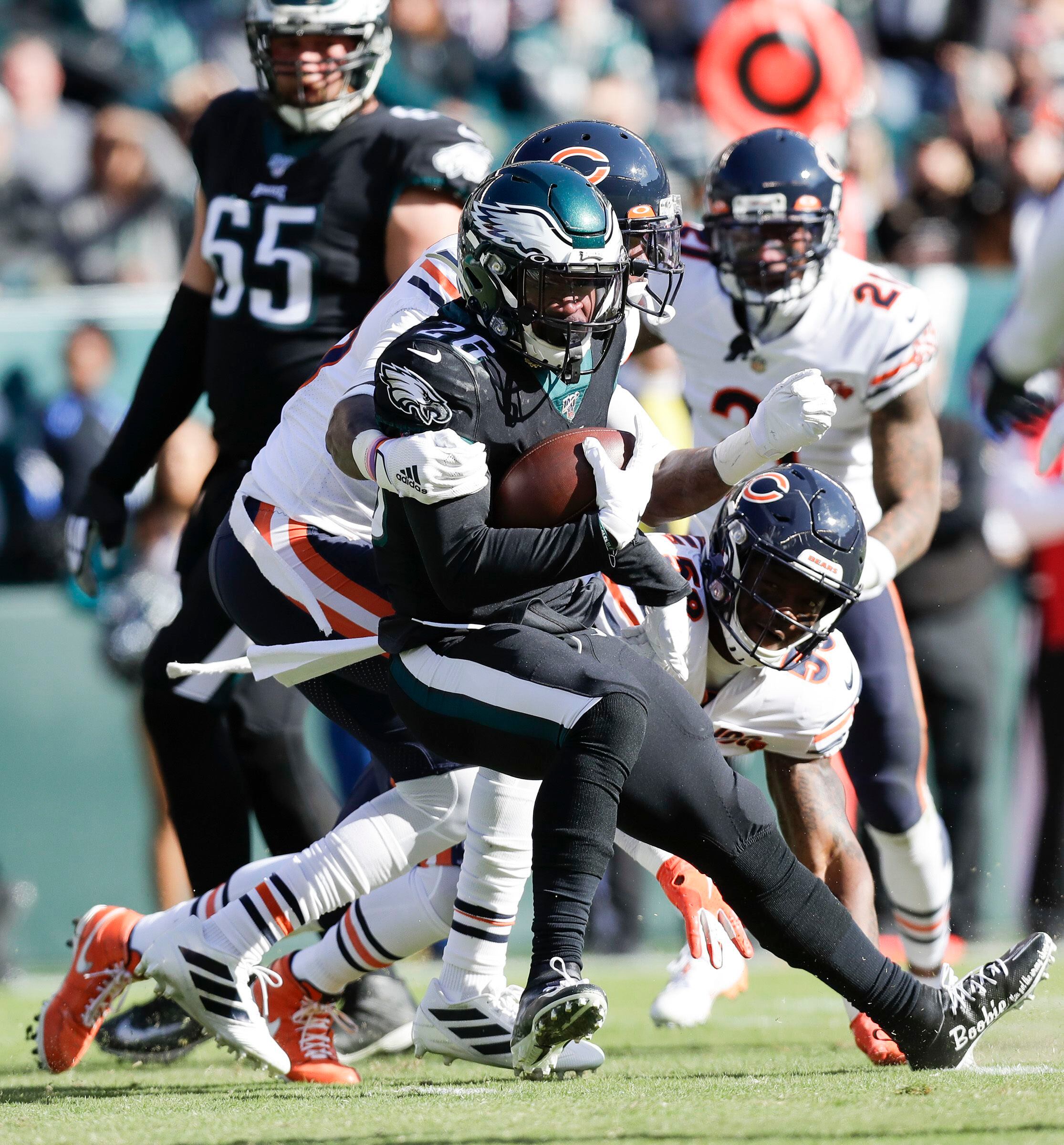 Wentz, Howard lead Eagles past Bears 22-14 - 6abc Philadelphia