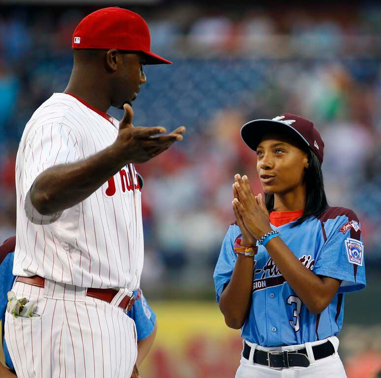 Little League World Series hero Mo'Ne Davis donating her jersey to