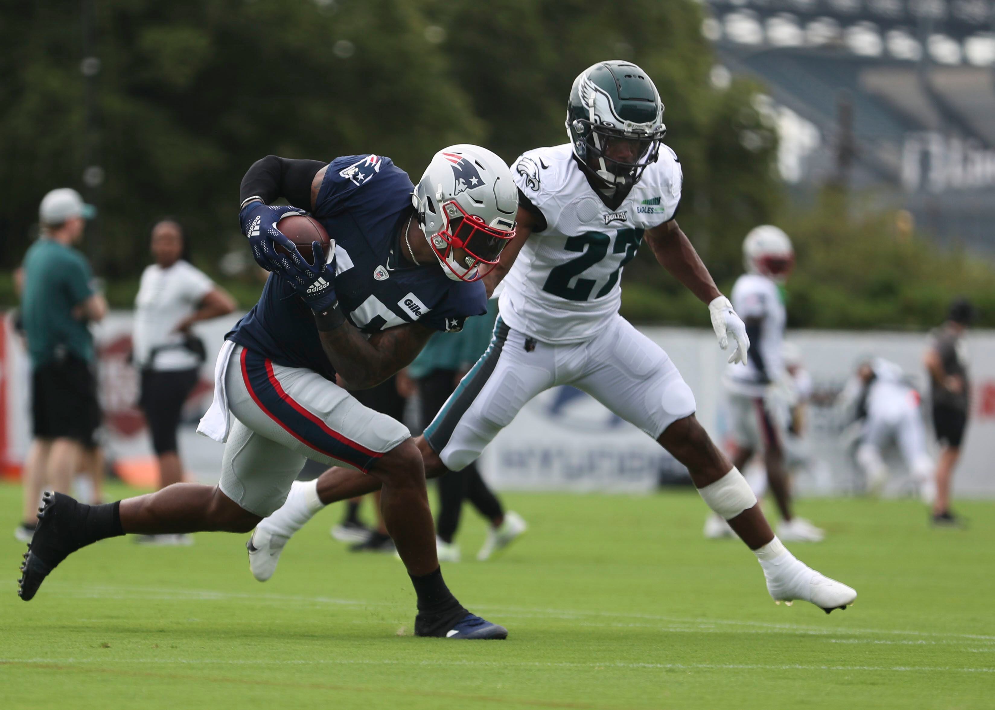 Patriots-Eagles joint practice: Pats thumped in Philly, Cam Newton