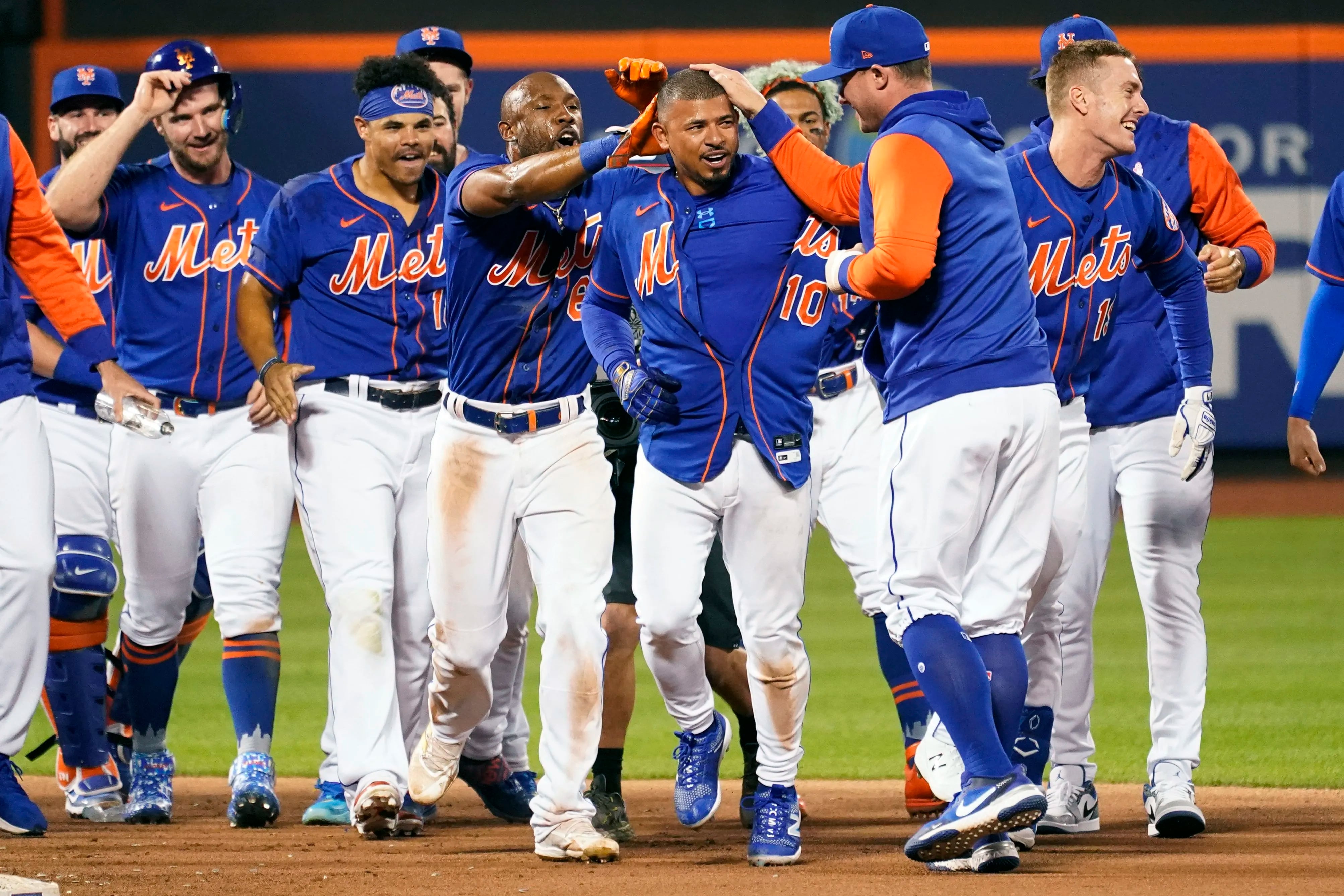 Adam Ottavino gives up walk-off homer as Mets can't complete sweep