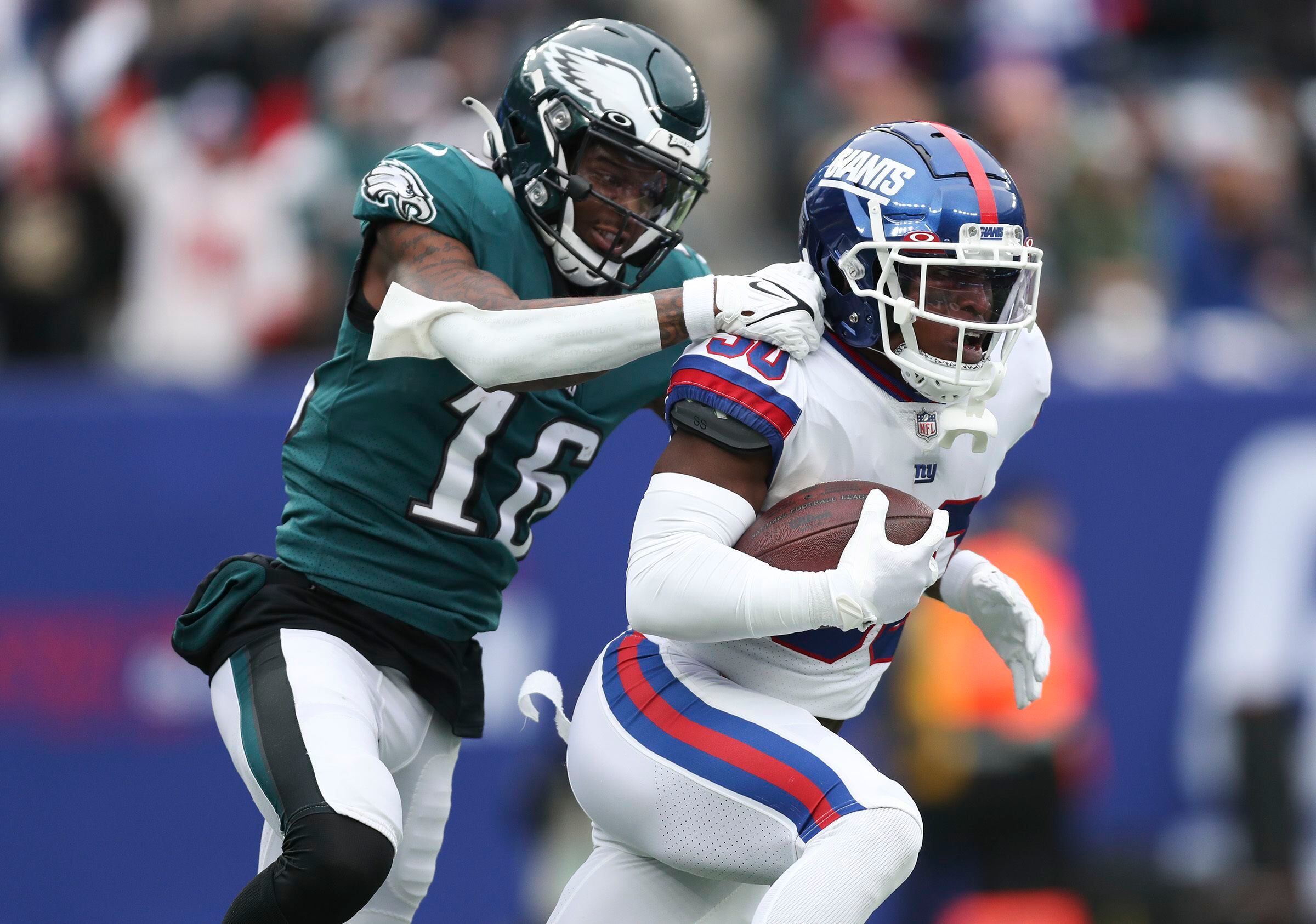 Eagles-Giants analysis: Costly turnovers from Jalen Hurts, Boston