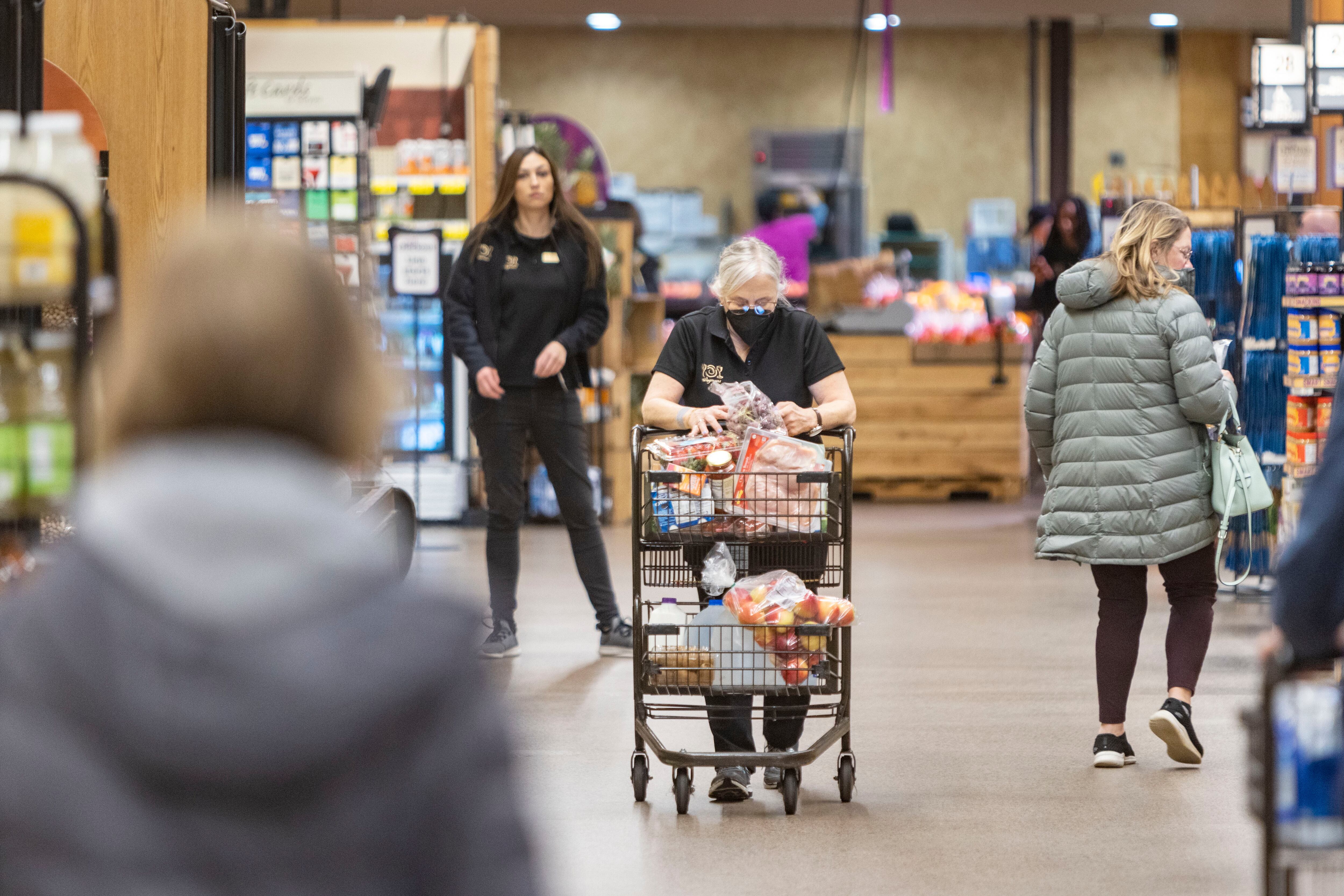 Personal Shopping & Delivery With Del the Grocery Gal - Fairfax