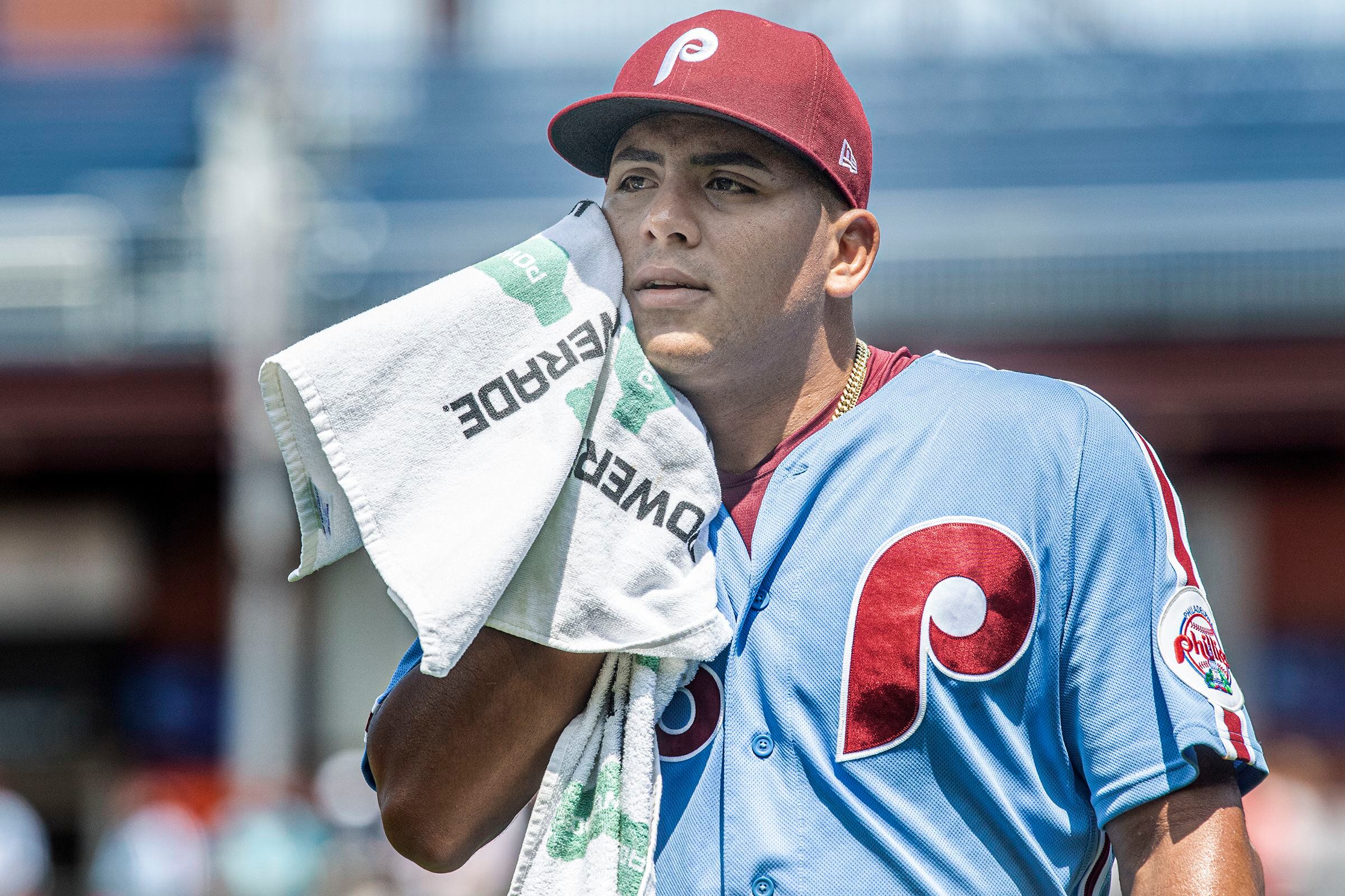 Galvis, Suarez lead Phillies over Arizona for 3rd win in row