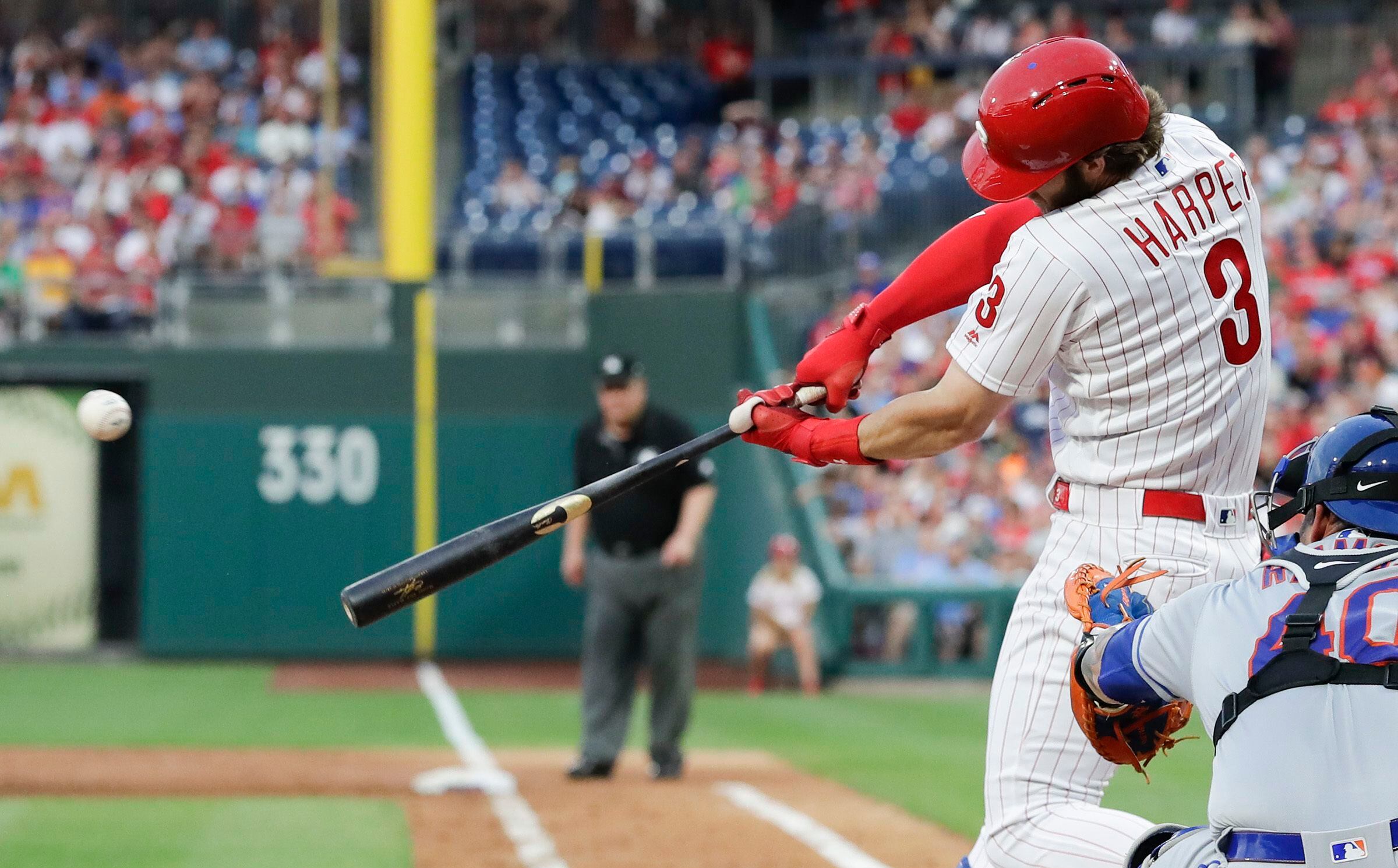 Phillies erupt for 13 runs, snap seven-game losing streak with rout of Mets