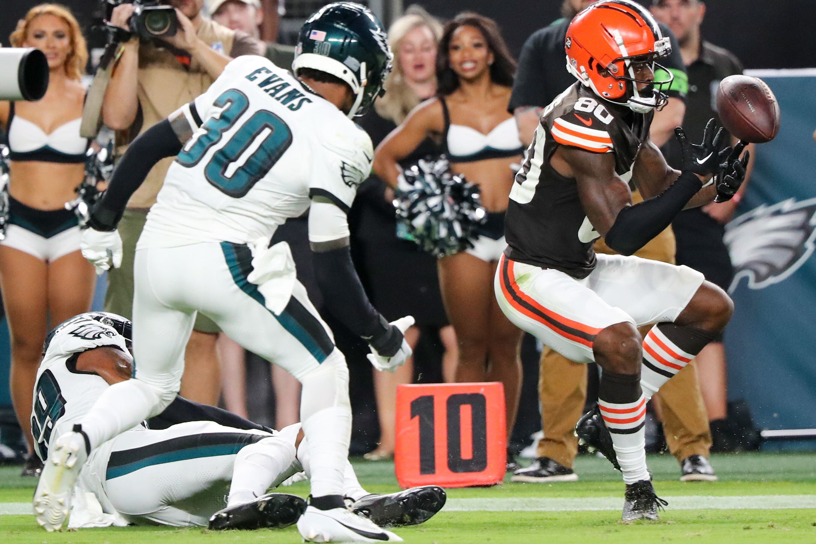 Philadelphia Eagles cornerback Kelee Ringo (37) in action prior to the NFL  preseason football game against the Cleveland Browns, Thursday, Aug. 17,  2023, in Philadelphia. The game ends in a 18-18 tie. (