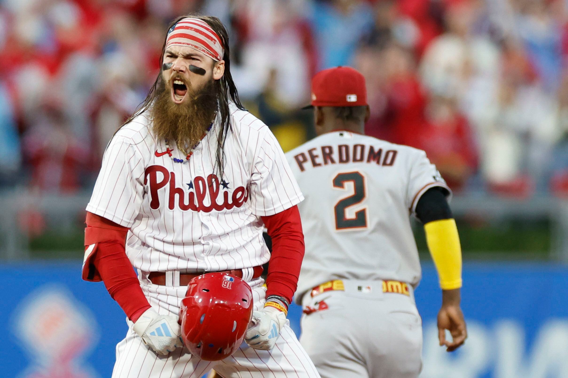 Phillies in command in NLCS