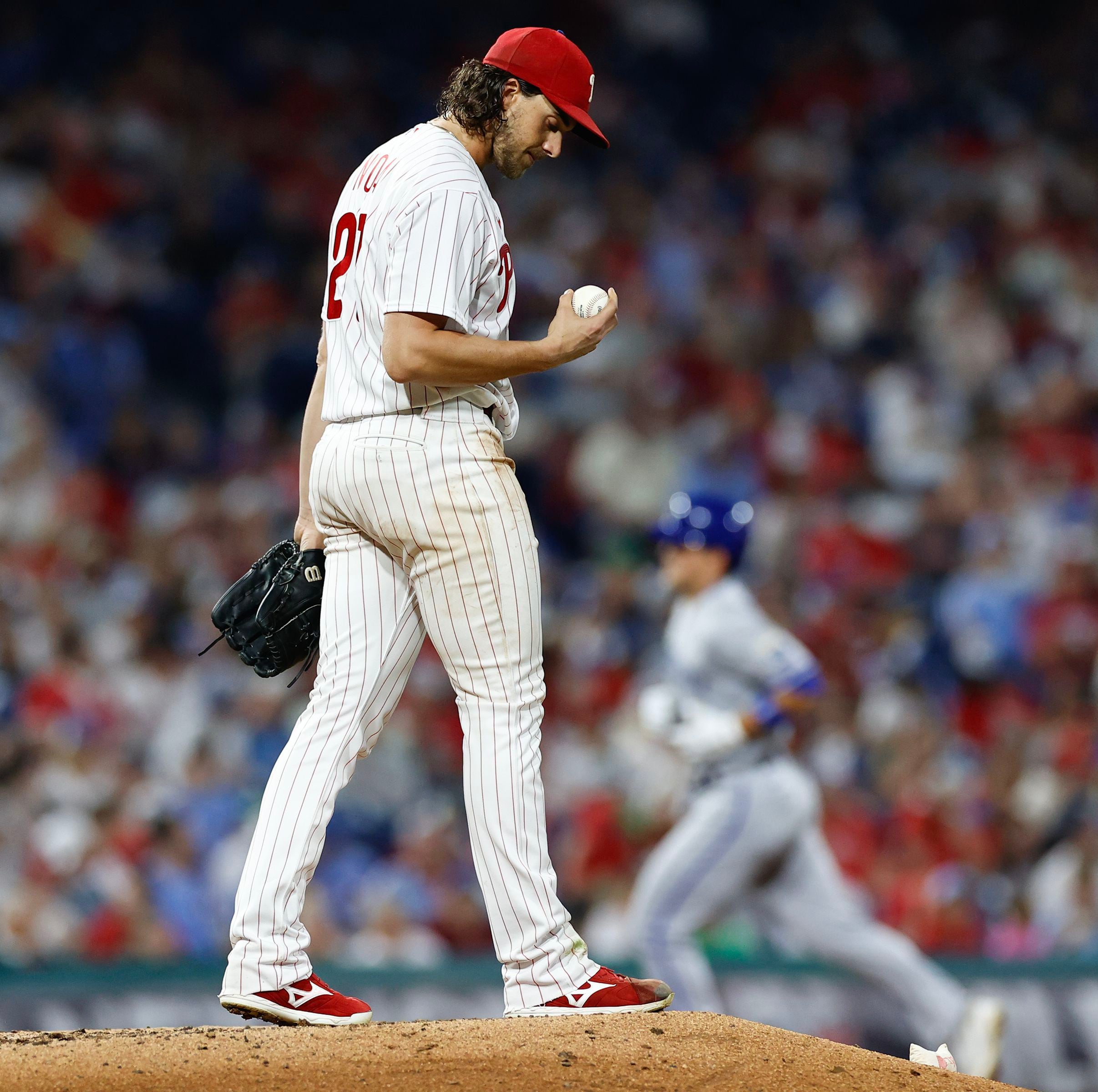 Trea Turner gets standing ovation in Phillies' loss to Royals