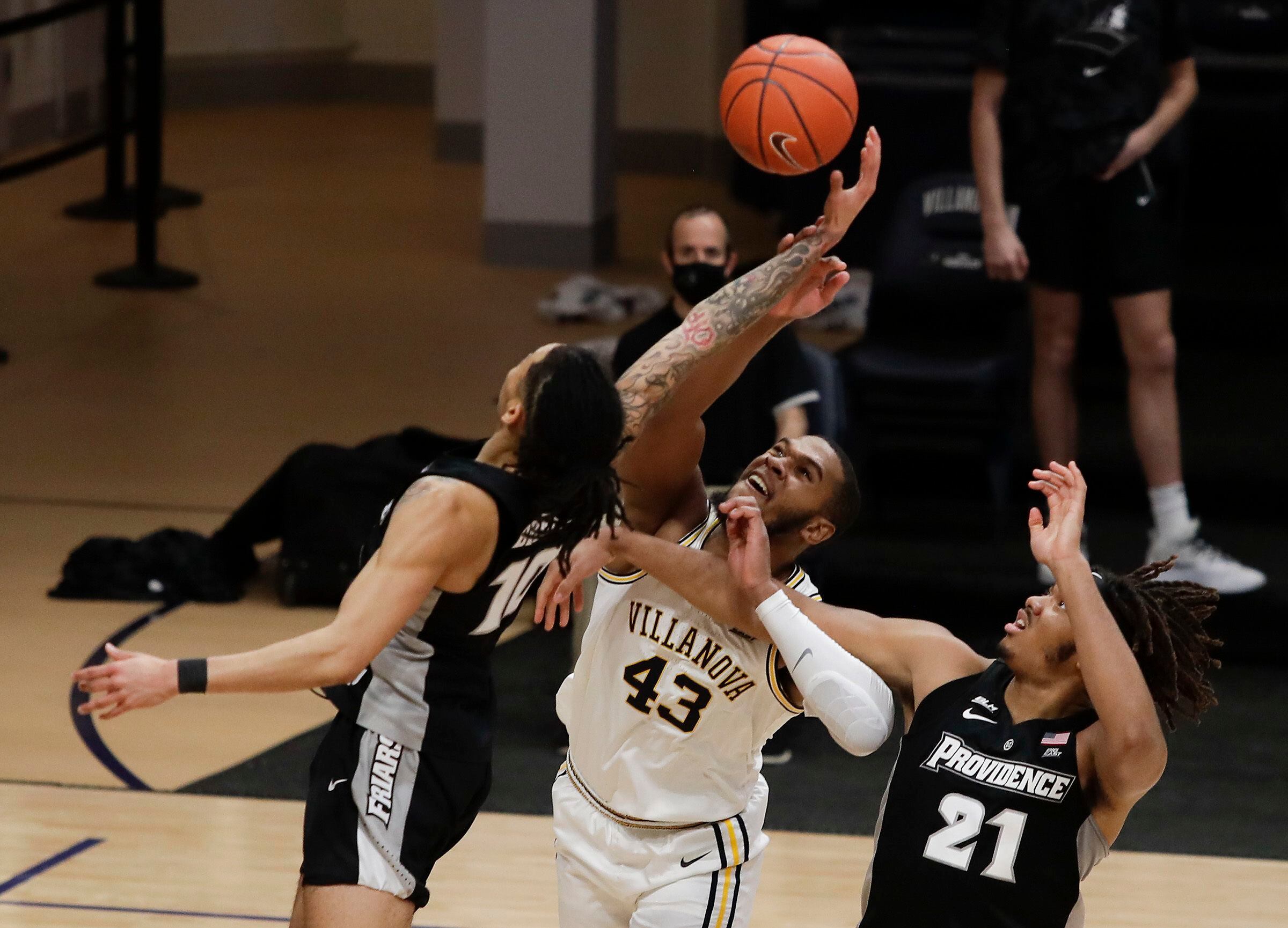 Pipkins helps Providence upset No. 12 Villanova