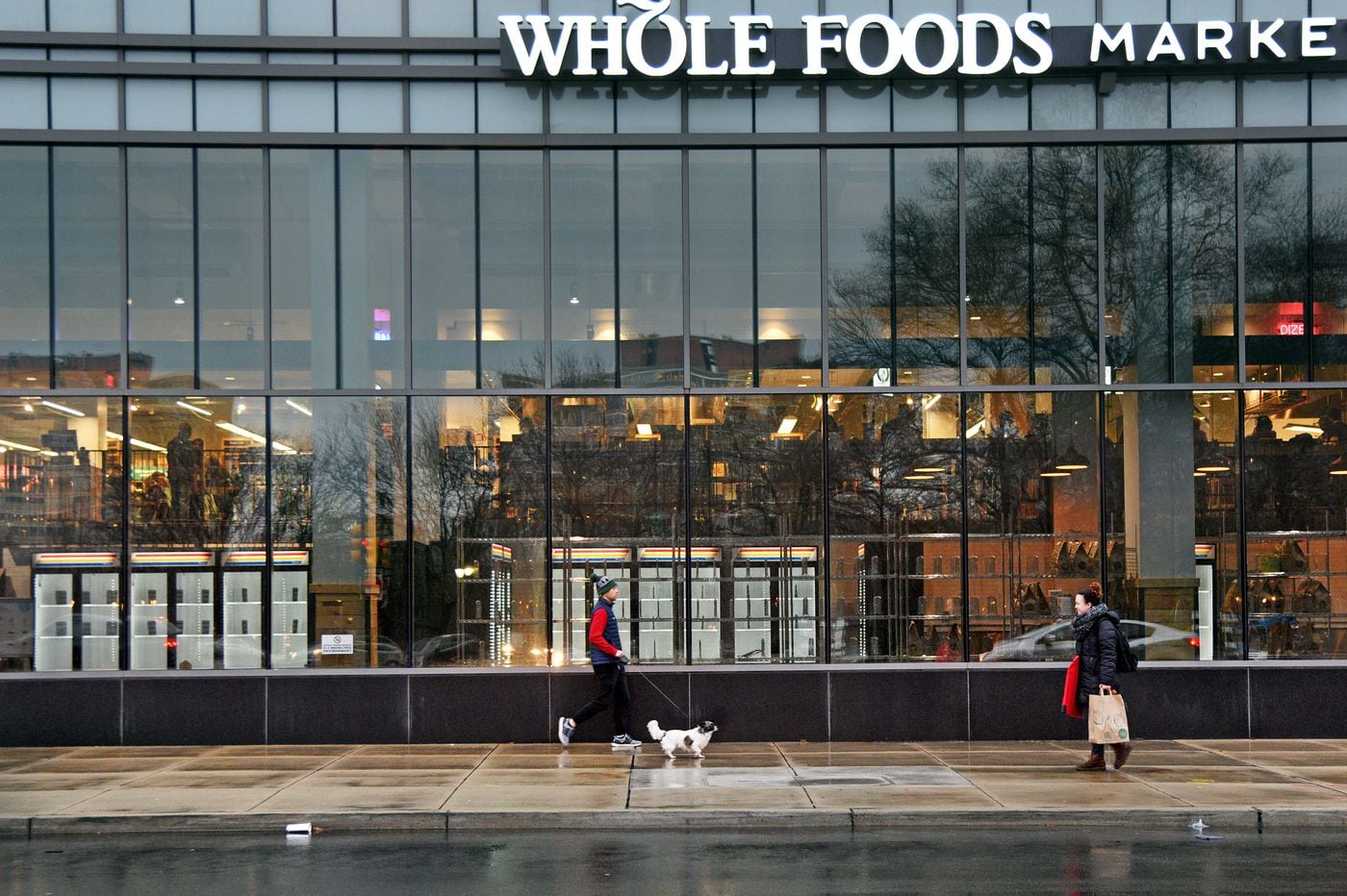 Whole Foods Ends Hazard Pay Even As Coronavirus Remains A Threat