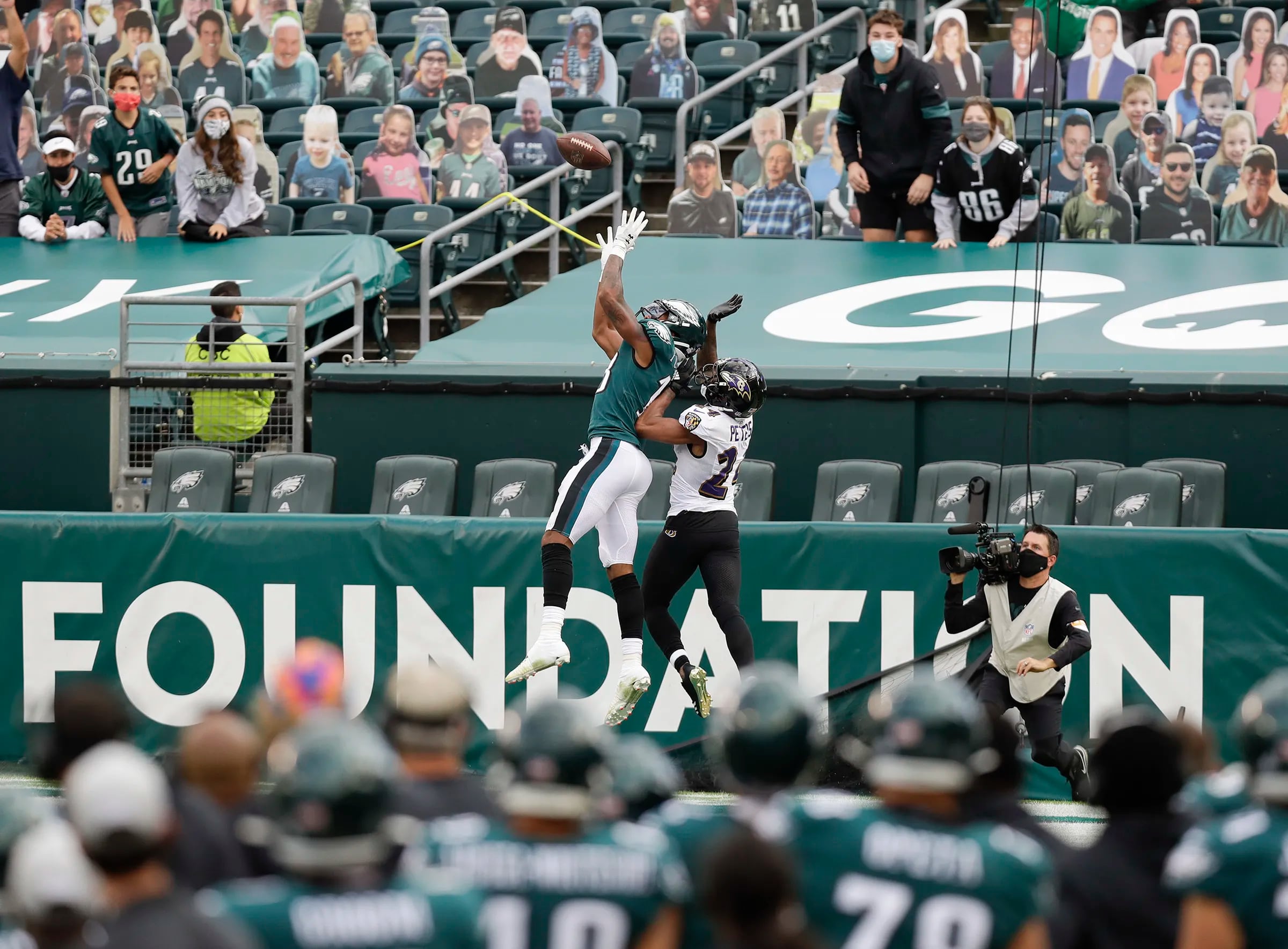 PHILADELPHIA, PA - OCTOBER 30: Philadelphia Eagles Wide Receiver