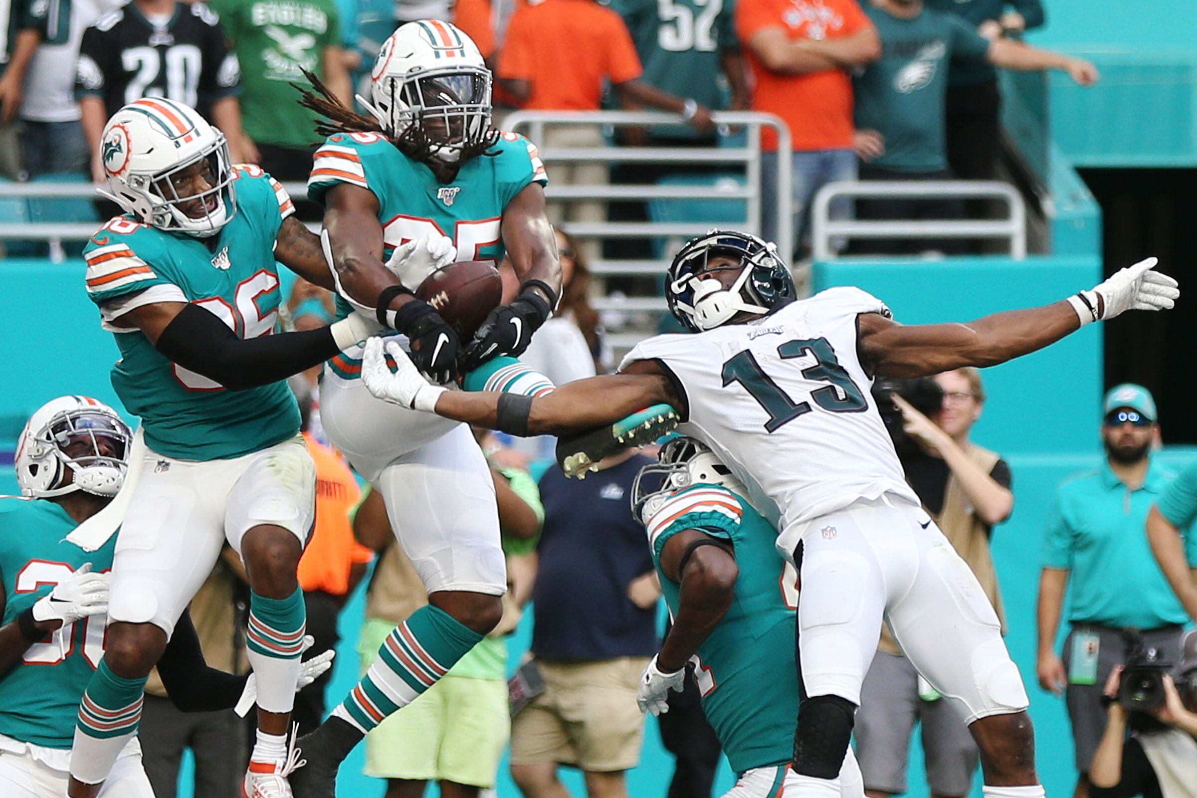 VIDEO: Dolphins Bamboozle Eagles With Punter-to-Kicker Trick Play TD