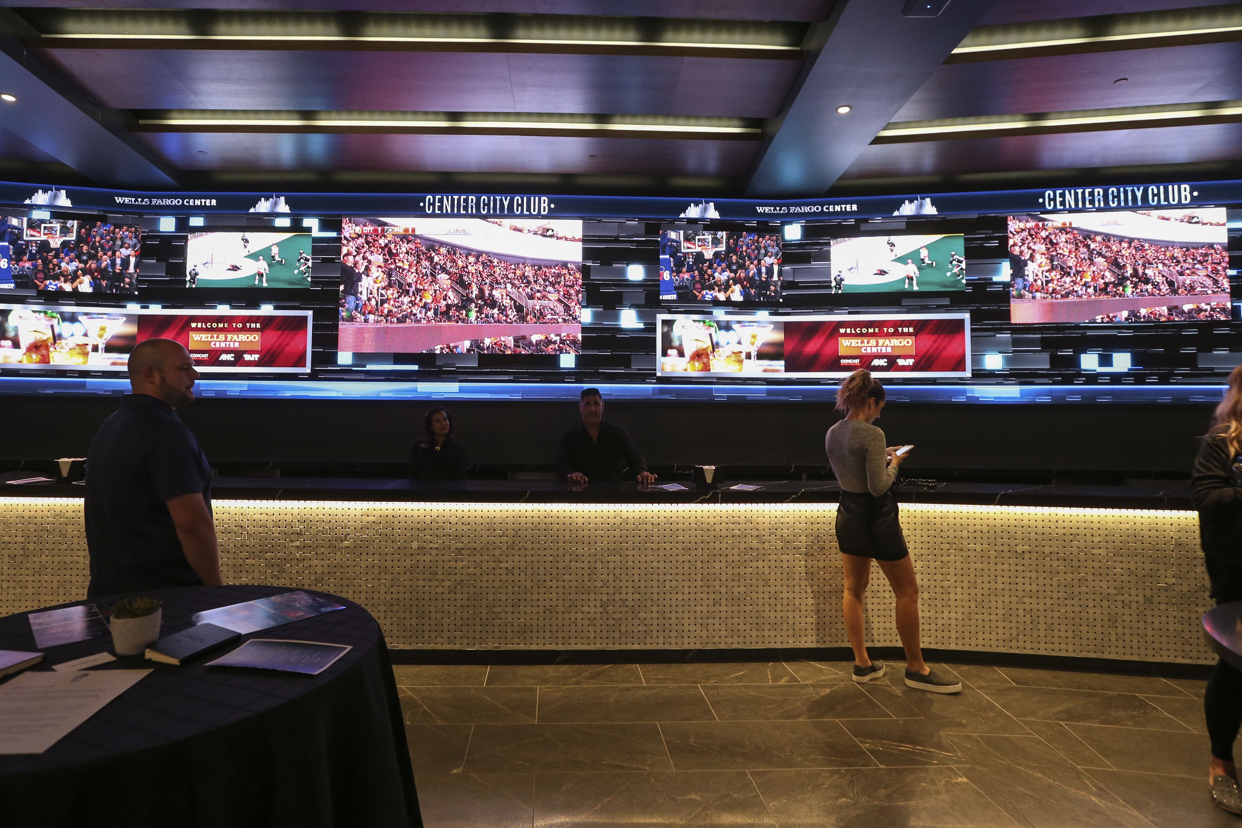 New Kinetic 4K Scoreboard, Center City Club, unveiled at Wells Fargo Center