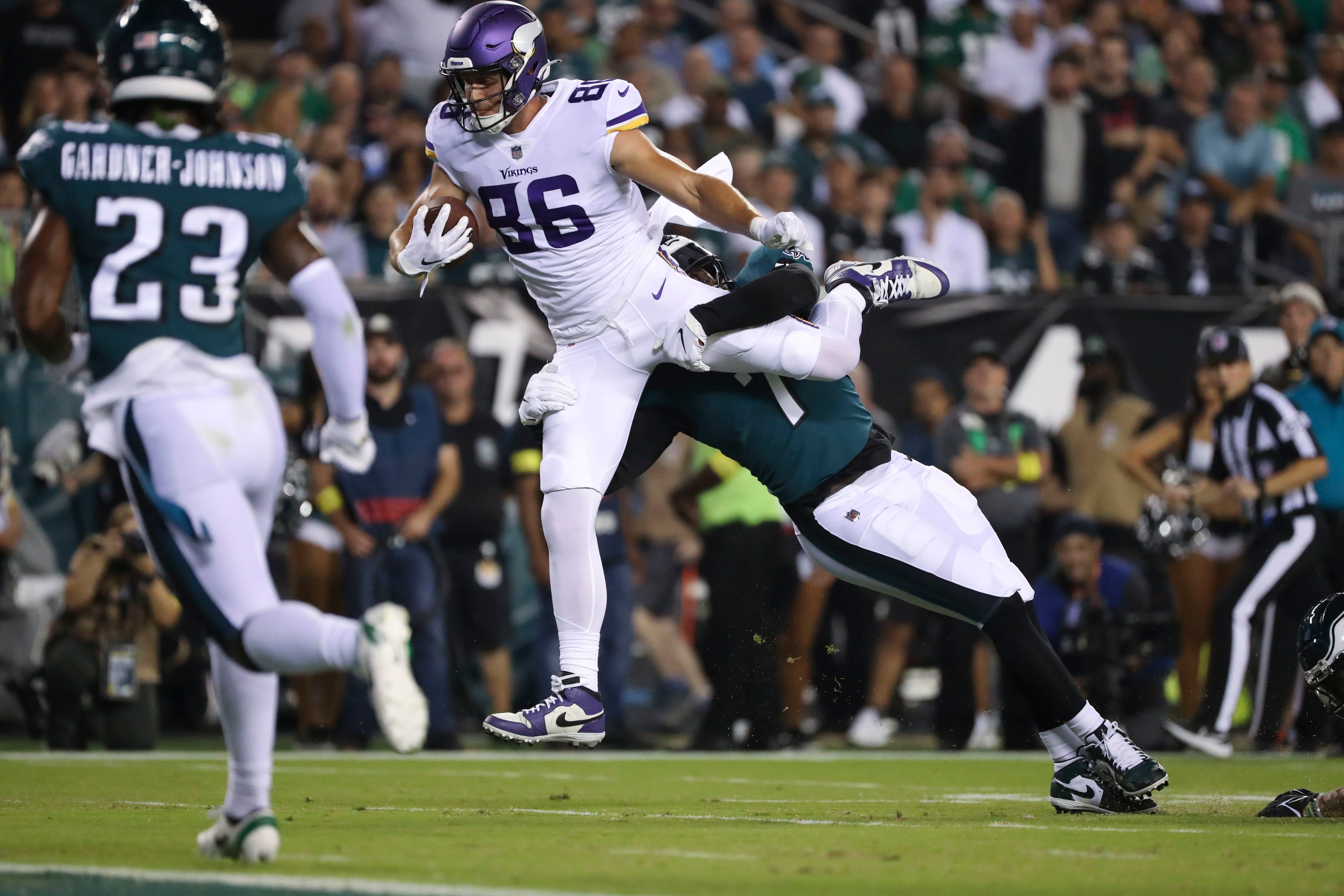 Instant Analysis: Eagles Dominant Vikings On Monday Night