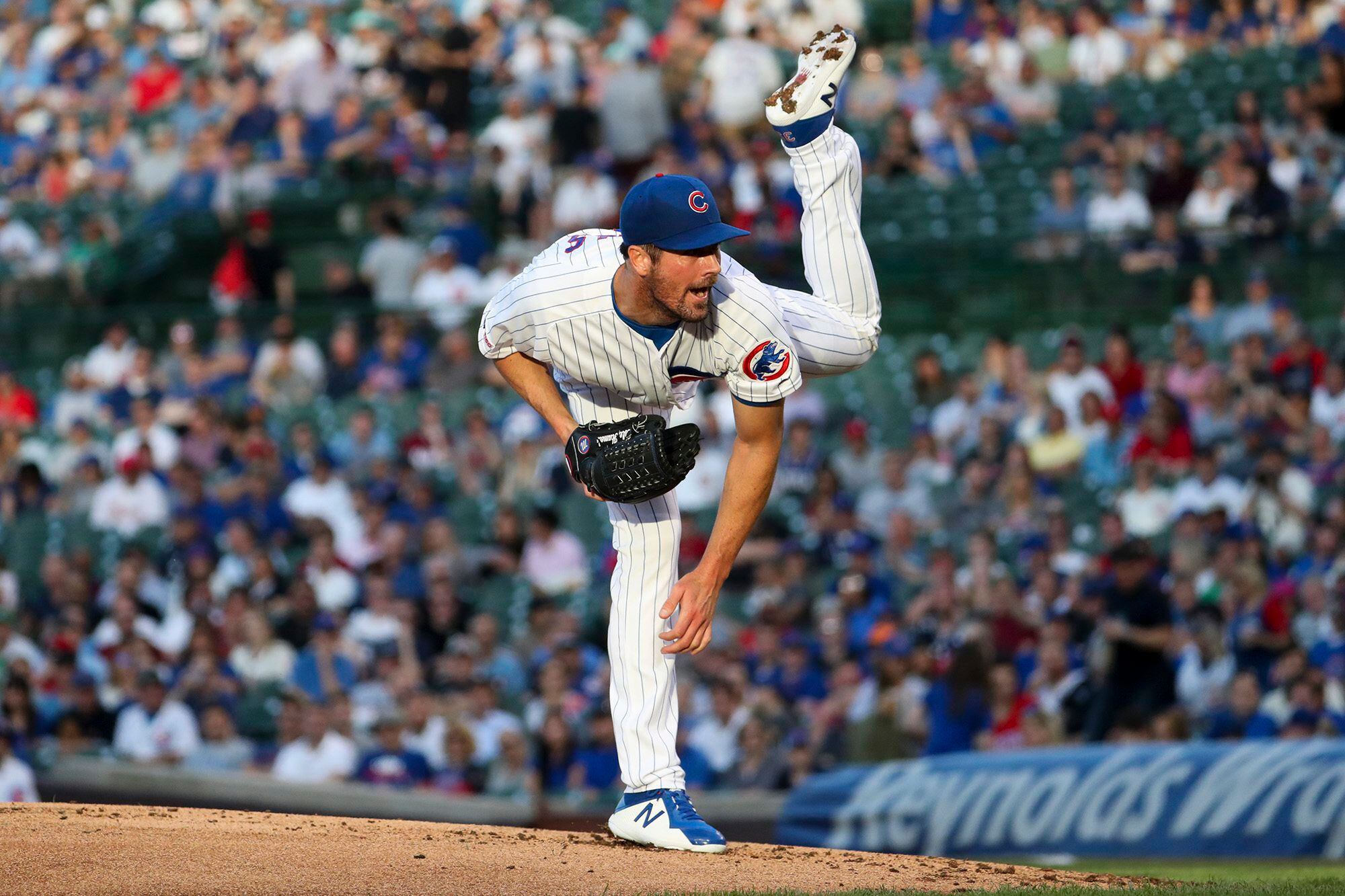 Cole Hamels gives Rangers playoff look