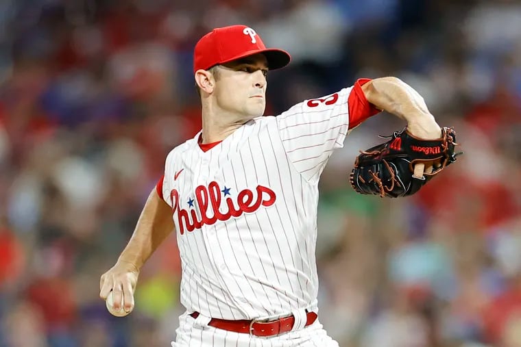 Phillies' David Robertson getting closer to return, but status for NLCS  uncertain