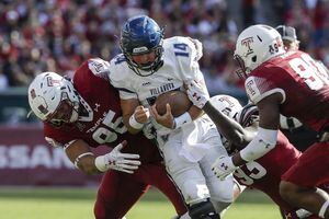 Football's Archibong and Mack Sign NFL Contracts as UDFAs - Temple