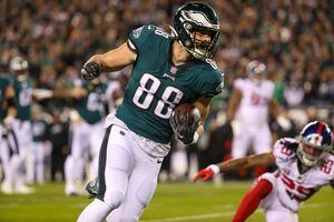 Eagles' Dallas Goedert hopes to exploit the Giants' problem with tight ends  – The Morning Call