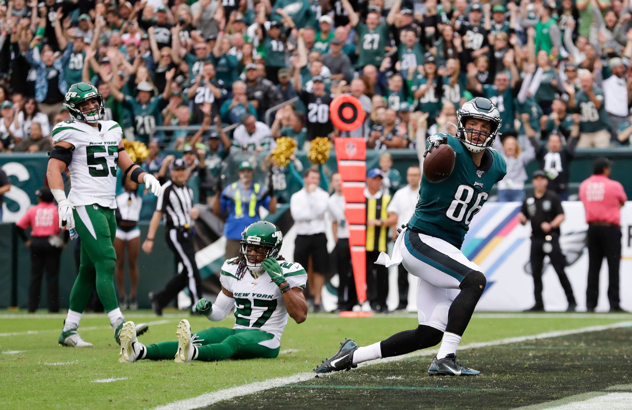 New York Jets: 5 reasons why a Zach Ertz trade never made sense